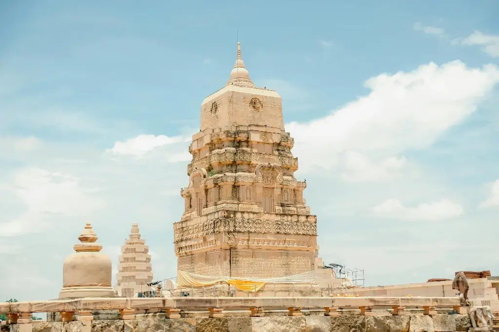 صورة d531e1cd5702d436df4c27cd8b95be396ddbfdcb - المواكب الذهبية