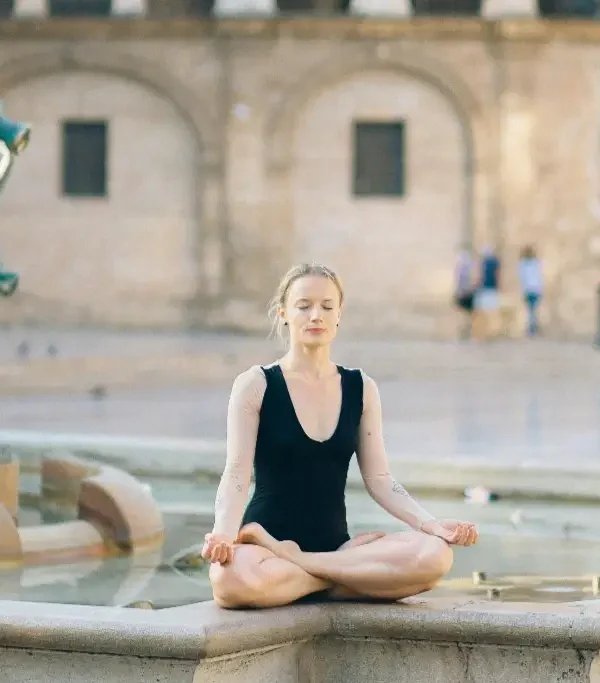 صورة 16a427d7e8e032bd4453849db590f86d4575f54d - المواكب الذهبية